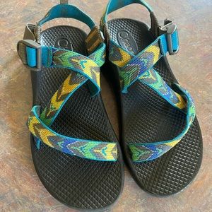 CHACO Kids Boys Girls Sandals Size 4